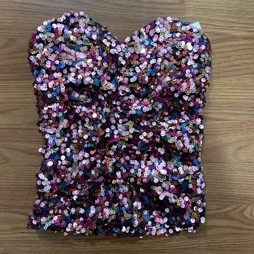 Sequin Crop Top ZARA
TAM: XS